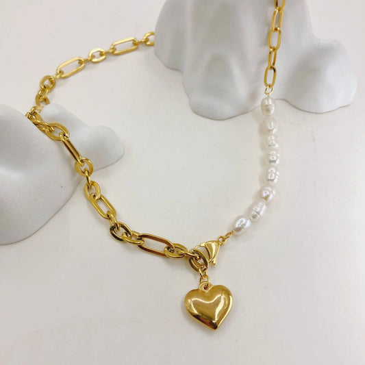 Angel heart pearl necklace