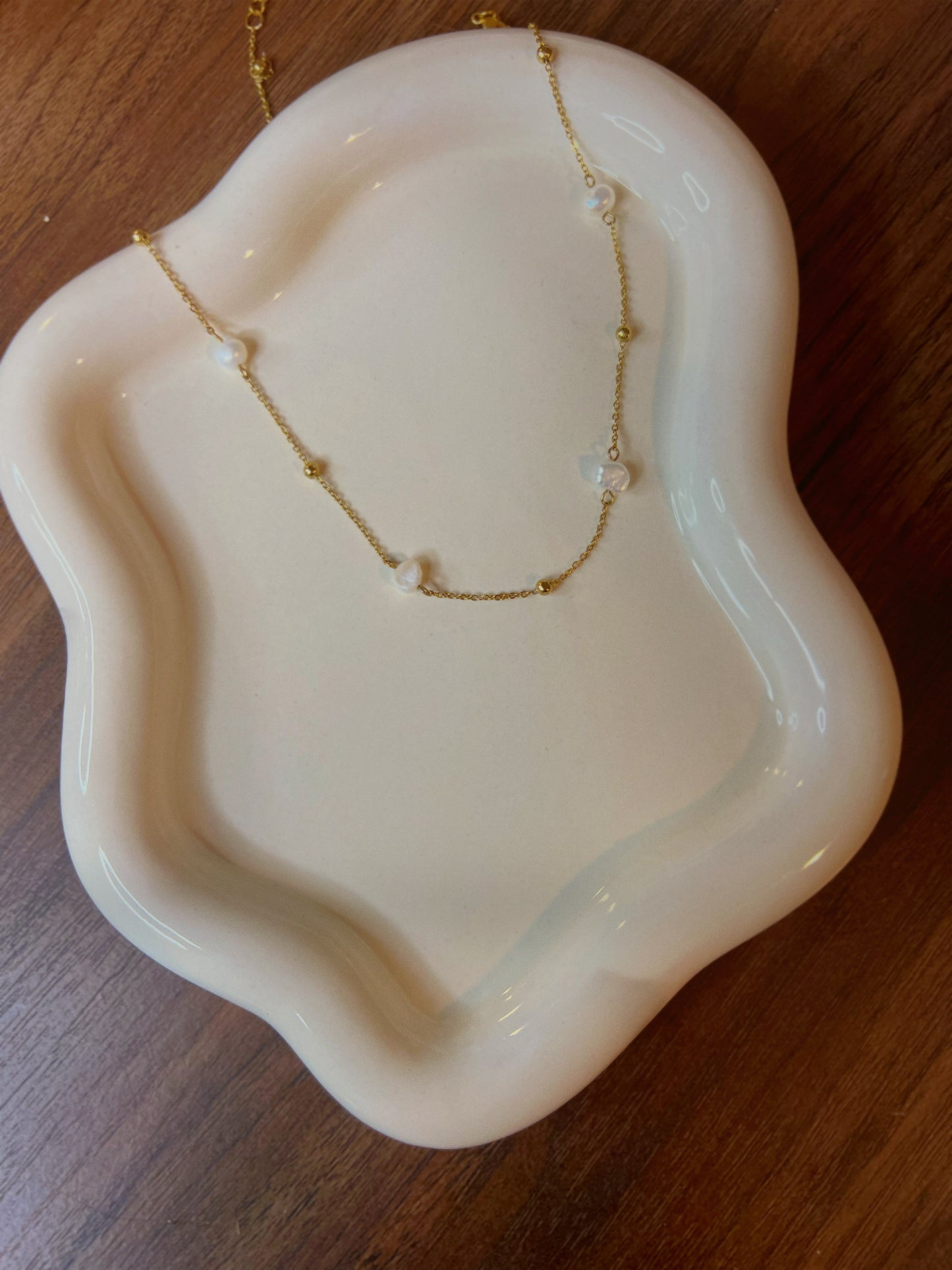 Dottie freshwater pearl necklace