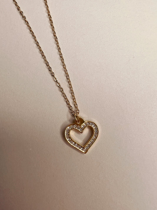 Cara heart necklace