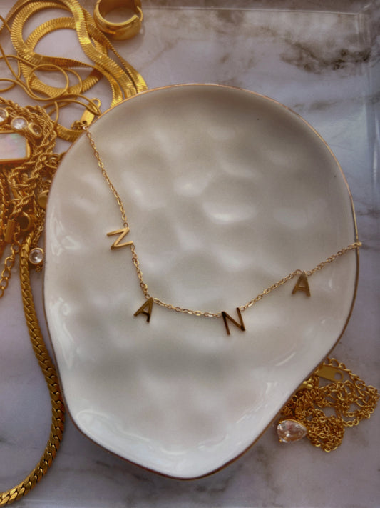 “NANA” necklace (gold)