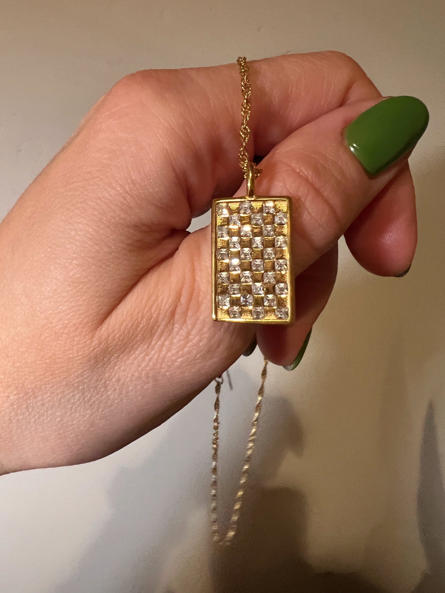 Aria checkered necklace